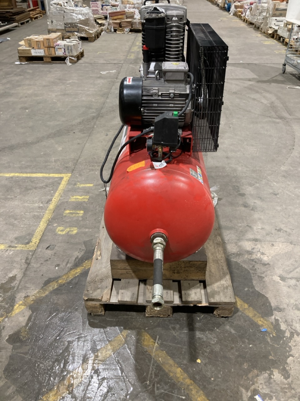 Lot 54  
            Birmingham - Collection Only 

                
2021 SHAMAL 10 AIRMATE IBD7.5/270 AIR COMPRESSOR