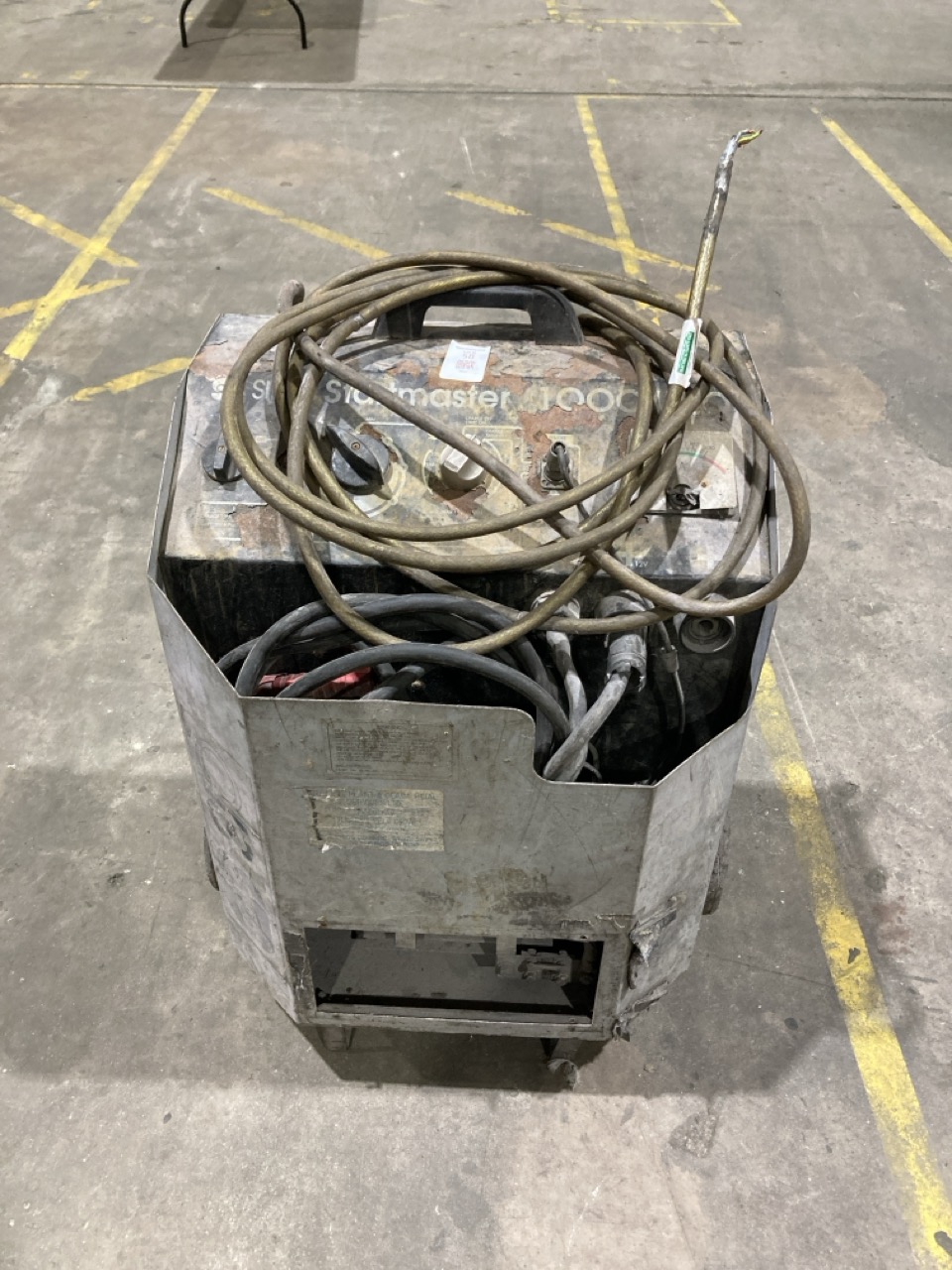 Lot 58  
            Birmingham - Collection Only 

                
PHEONIX 200 MAX COMMERCIAL DEHUMIDIFIER