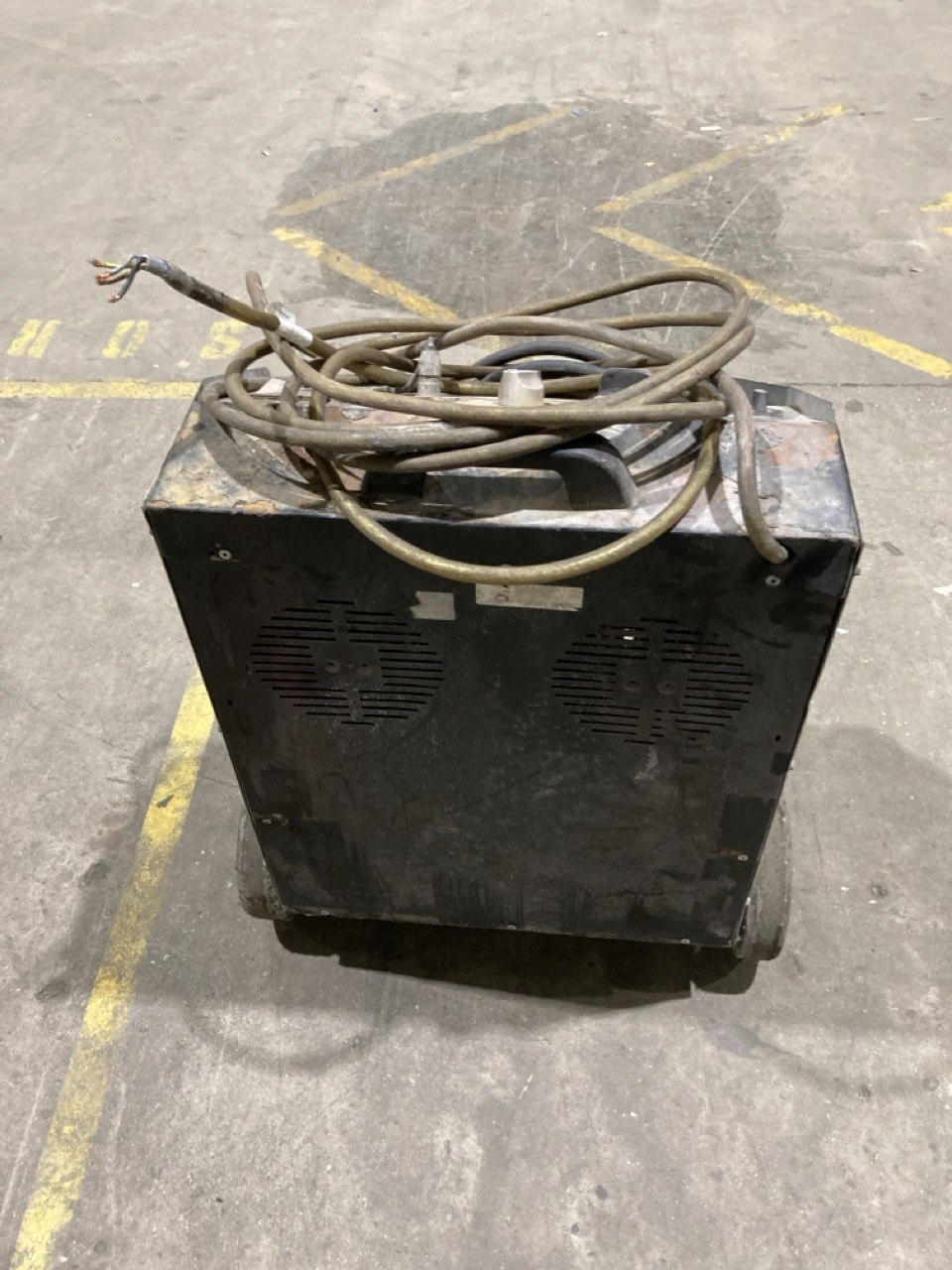 Lot 58  
            Birmingham - Collection Only 

                
PHEONIX 200 MAX COMMERCIAL DEHUMIDIFIER - Image 4