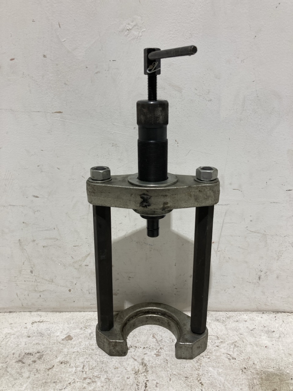 Lot 68  
            Birmingham - Collection Only 

                
ASSORTMENT OF TOOLS TO INCLUDE INGERSOLL RAND 2950B7 AIR IMPACT GUN