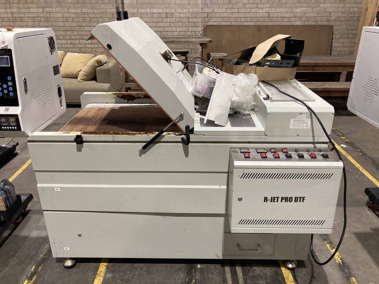 Lot 6  
            Birmingham - Collection Only 

                
RESOLUTE R-JET PRO DTF V8I DIGITAL FILM PRINTING SYSTEM WITH FILM FINISHING UNIT