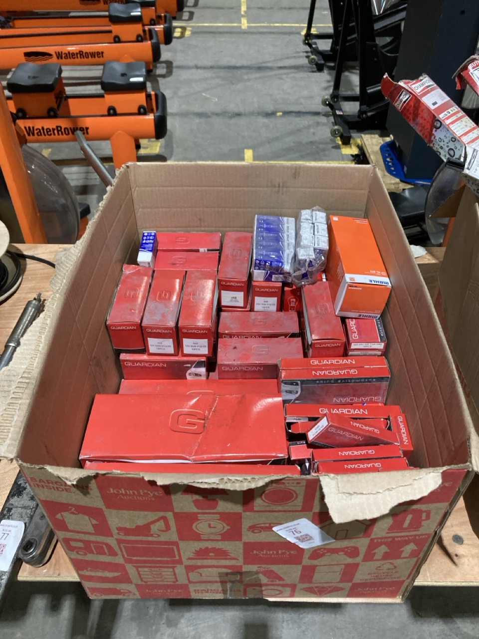 Lot 76  
            Birmingham - Collection Only 

                
ASSORTMENT OF LORRY PARTS TO INCLUDE LIGHT BULBS