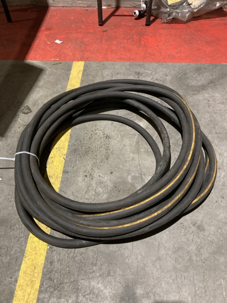 Lot 80  
            Birmingham - Collection Only 

                
ASSORTMENT OF POWER CABLES & HOSES - Image 2