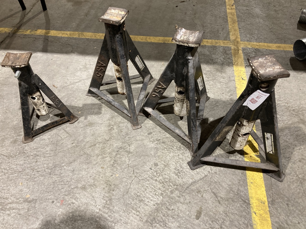 Lot 81  
            Birmingham - Collection Only 

                
4 X JACK STANDS