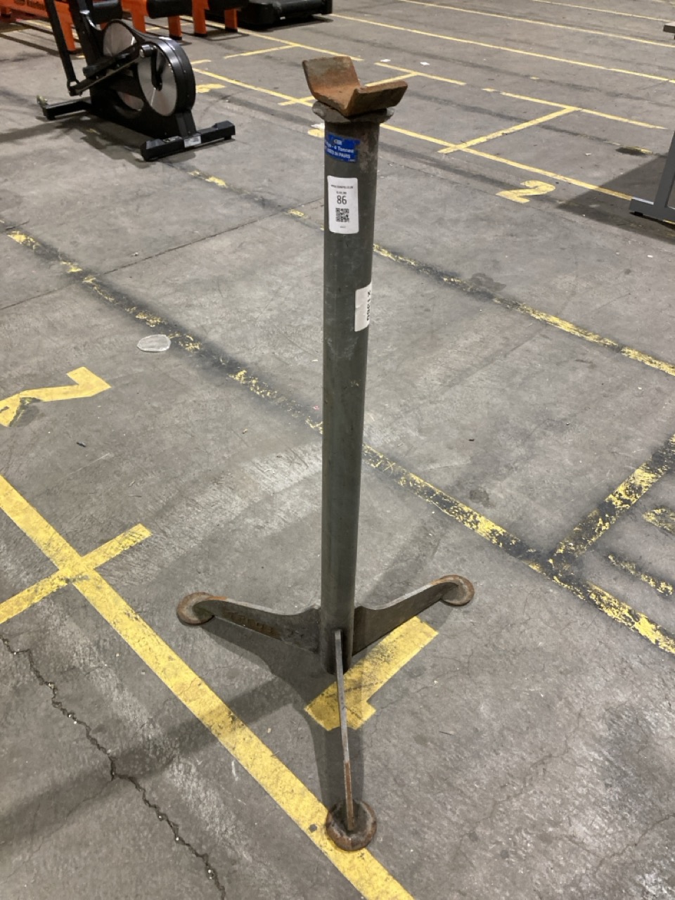 Lot 86  
            Birmingham - Collection Only 

                
4 X INDUSTRIAL JACK STANDS
