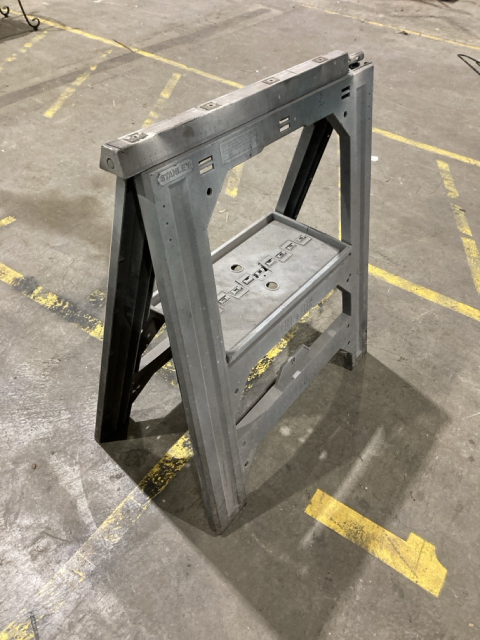 Lot 87  
            Birmingham - Collection Only 

                
QUANTITY OF WORK BENCHES - Image 2