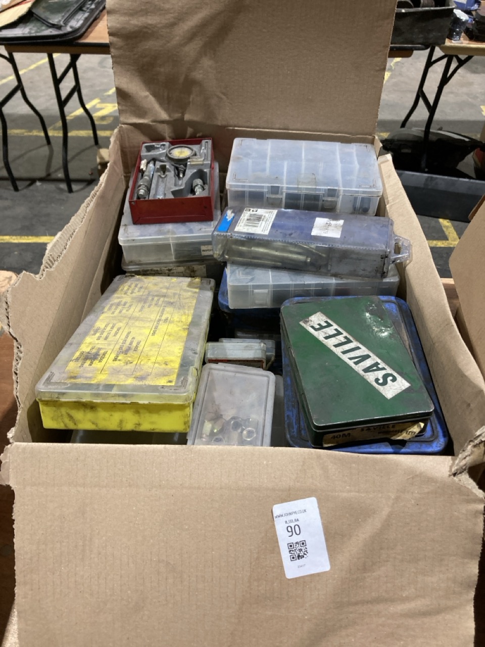 Lot 90  
            Birmingham - Collection Only 

                
ASSORTMENT OF TOOLS TO INCLUDE LOCKING WASHERS