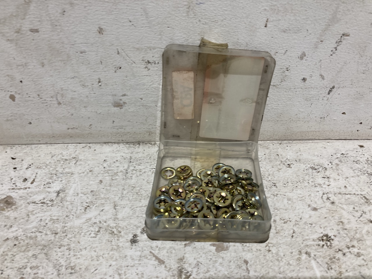 Lot 90  
            Birmingham - Collection Only 

                
ASSORTMENT OF TOOLS TO INCLUDE LOCKING WASHERS