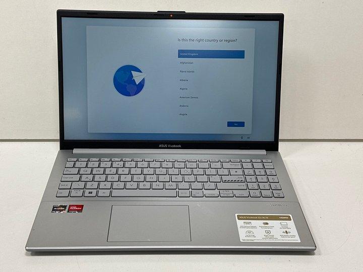 Lot 33  
            Marchington - Parcel Delivery Only 

                
ASUS VIVOBOOK GO 15 512 GB LAPTOP IN SILVER: MODEL NO E1504FA (WITH BOX & MAINS P...