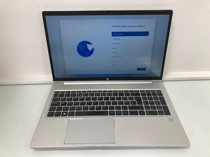 Lot 43  
            Marchington - Parcel Delivery Only 

                
HP PROBOOK 450 G8 256GB LAPTOP IN SILVER. (UNIT ONLY). INTEL CORE I5-1135 G7 @ 2....