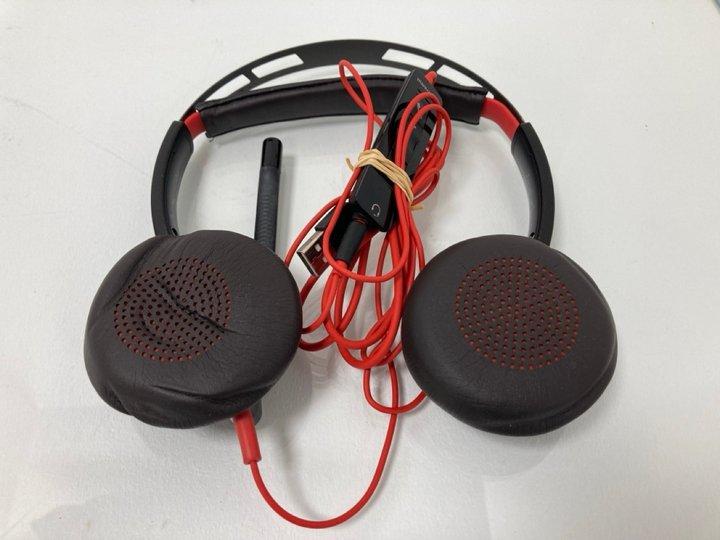 Lot 62  
            Marchington - Parcel Delivery Only 

                
PLANTRONICS POLY BLACKWIRE HEADPHONES IN BLACL: MODEL NO C5220T (UNIT ONLY) [JPTM...