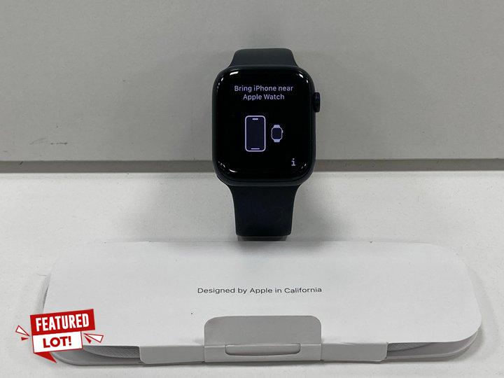 Lot 9  
            Marchington - Parcel Delivery Only 

                
APPLE WATCH SERIES 8 45MM (GPS) SMARTWATCH IN MIDNIGHT: MODEL NO A2771 (WITH CHAR...