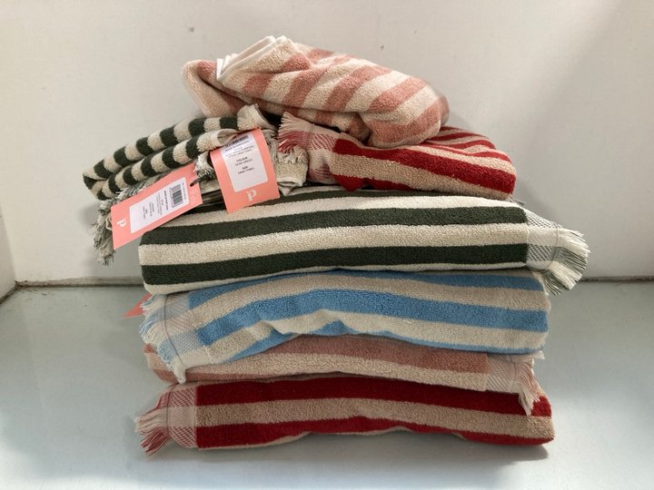 Lot 135  
            Marchington SR13 - Parcel Delivery Only 

                
4 X ASSORTED PIGLET TOWELS TO INCLUDE PEMBROKE STRIPE HAND TOWEL IN SANDSTONE RED...