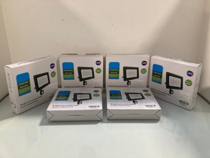 Lot 138  
            Marchington SR13 - Parcel Delivery Only 

                
6 X ULTRATHIN LED FLOOD LIGHTS-ORIGINAL COMBINED RRP £150.00: LOCATION - WH5