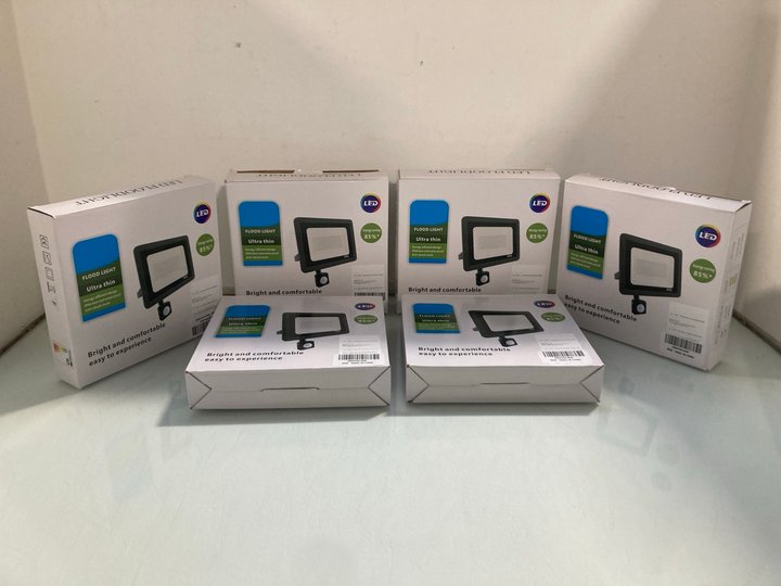 Lot 139  
            Marchington SR13 - Parcel Delivery Only 

                
6 X ULTRATHIN LED FLOOD LIGHTS-ORIGINAL COMBINED RRP £150.00: LOCATION - WH5