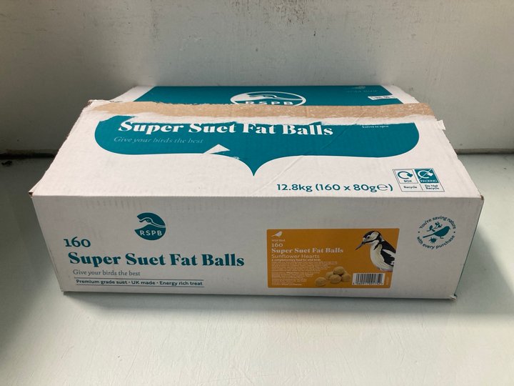 Lot 181  
            Marchington SR13 - Parcel Delivery Only 

                
12.8KG BOX OF RSPB ASSURED SUPER SUET FAT BALLS -BBE 10/27: LOCATION - WH7