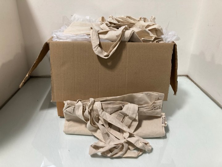 Lot 207  
            Marchington SR13 - Parcel Delivery Only 

                
QTY OF COTTON TOTE BAGS IN CREAM: LOCATION - WH8