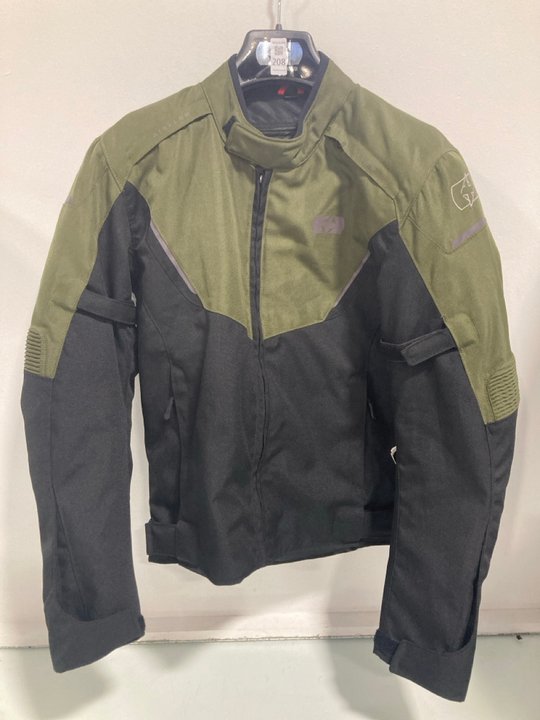 Lot 208  
            Marchington SR13 - Parcel Delivery Only 

                
OXFORD DELTA 1.0 TEXTILE MOTORCYCLE JACKET IN GREEN/BLACK-UK SIZE M-ORIGINAL RRP ...