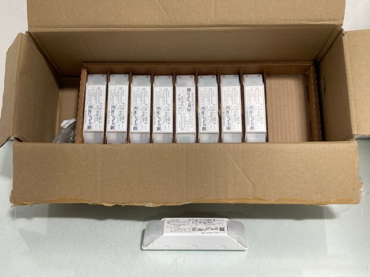 Lot 280  
            Marchington SR13 - Parcel Delivery Only 

                
QTY OF ELDOLED ECODRIVE 247/A INTELLIGENT LED DRIVER/CONTROLLERS: LOCATION - H14