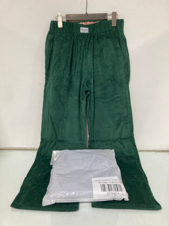 Lot 296  
            Marchington SR13 - Parcel Delivery Only 

                
2 X SPELTHAM LONDON GREEN CORDED TROUSERS - UK SIZE: MEDIUM - COMBINED RRP: £210....