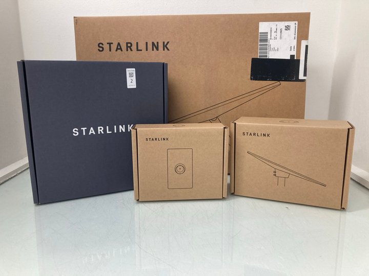 Lot 2  
            Marchington SR13 - Parcel Delivery Only 

                
STARLINK STANDARD SATELLITE ANTENNA & WIFI ROUTER KIT TO INCLUDE STARLINK MINI RO...