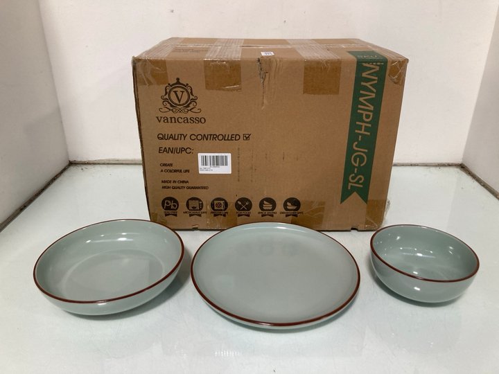 Lot 313  
            Marchington SR13 - Parcel Delivery Only 

                
VANCASSO CERAMIC DINNERWARE SET IN JADE: LOCATION - H12