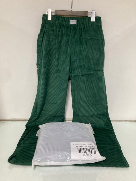 Lot 326  
            Marchington SR13 - Parcel Delivery Only 

                
2 X SPELTHAM LONDON GREEN CORDED TROUSERS - UK SIZE: MEDIUM -COMBINED RRP: £210.0...