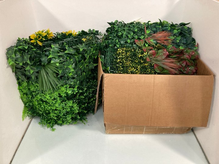 Lot 399  
            Marchington SR13 - Parcel Delivery Only 

                
ARTIFICIAL FOLIAGE WALL PANEL: LOCATION - H7