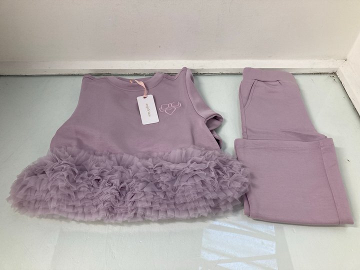 Lot 39  
            Marchington SR13 - Parcel Delivery Only 

                
CHILDS PLAY CLOTHING ANGELS FACE DEONNE TULLE TRIM TOP & JOGGER SET IN LILAC-AGE ...