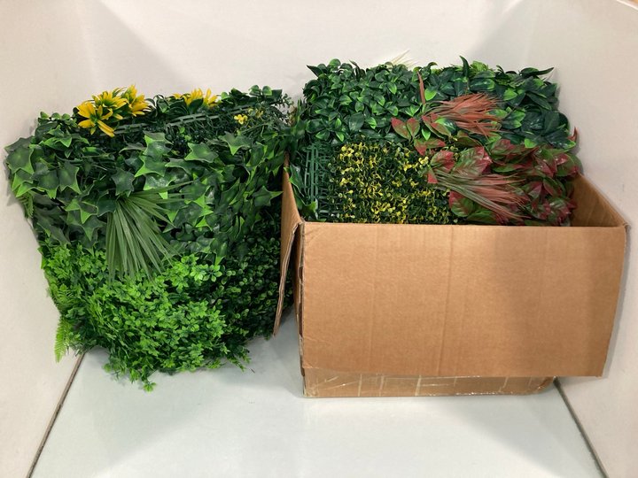 Lot 400  
            Marchington SR13 - Parcel Delivery Only 

                
ARTIFICIAL FOLIAGE WALL PANEL: LOCATION - H7