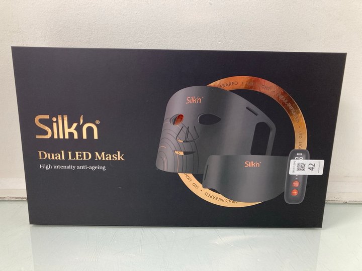 Lot 42  
            Marchington SR13 - Parcel Delivery Only 

                
SILK'N DUAL LED HIGH INTENSITY ANTI-AGEING FACE MASK (SEALED)-ORIGINAL RRP £399.0...