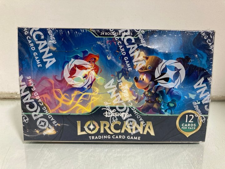 Lot 470  
            Marchington SR13 - Parcel Delivery Only 

                
DISNEY LORCANA TRADING CARD GAME BOX - ORIGINAL RRP: £107.00: LOCATION - H3