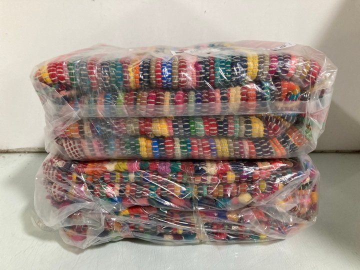 Lot 476  
            Marchington SR13 - Parcel Delivery Only 

                
2 X SECOND NATURE CHINDI RAG RUG IN MULTI-COLOUR - SIZE: 150X150CM: LOCATION - H3