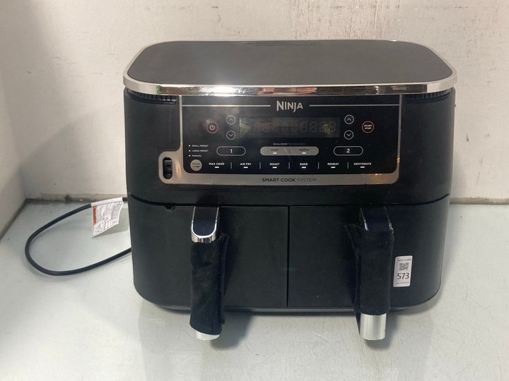 Lot 573  
            Marchington SR13 - Parcel Delivery Only 

                
NINJA SMART COOK SYSTEM DUAL BASKET AIR FRYER IN BLACK: LOCATION - G1
