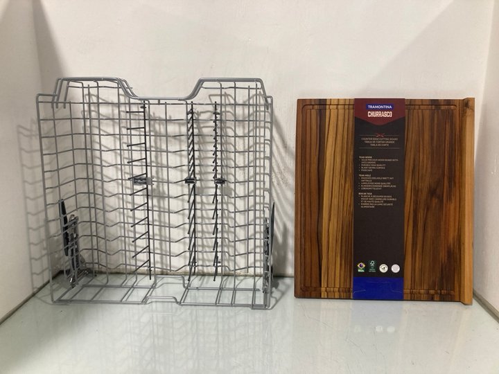 Lot 591  
            Marchington SR13 - Parcel Delivery Only 

                
DISHWASHER RACK TO INCLUDE TRAMONTINA CHURRASCO COUNTER EDGE CUTTING BOARD: LOCAT...