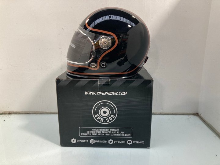 Lot 626  
            Marchington SR13 - Parcel Delivery Only 

                
VIPER RIDER HELMET IN BLACK/COPPER - SIZE: SMALL - MODEL: F656 - ORIGINAL RRP: £1...