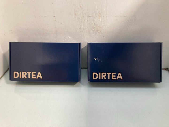 Lot 629  
            Marchington SR13 - Parcel Delivery Only 

                
DIRTEA CACAO STARTER SET TO INCLUDE DIRTEA CHAI STARTER SET: LOCATION - G3