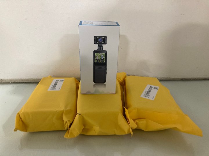 Lot 634  
            Marchington SR13 - Parcel Delivery Only 

                
4 X HANDHELD 4K HD ACTION CAMERA WITH ROTATABLE LENS: LOCATION - G4