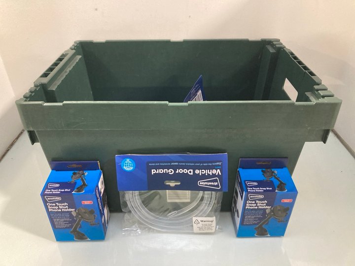 Lot 641  
            Marchington SR13 - Parcel Delivery Only 

                
QTY OF ASSORTED STREETWISE ITEMS TO INCLUDE 300W MODIFIED SINE WAVE INVERTER: LOC...