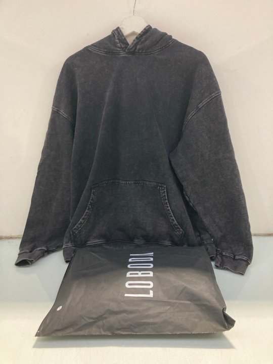 Lot 656  
            Marchington SR13 - Parcel Delivery Only 

                
2 X LOBODA DENIM EFFECT HOODIE IN FADED BLACK - UK SIZE: MEDIUM: LOCATION - G5