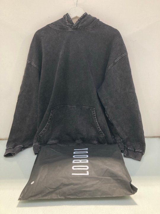 Lot 657  
            Marchington SR13 - Parcel Delivery Only 

                
2 X LOBODA DENIM EFFECT HOODIE IN FADED BLACK - UK SIZE: MEDIUM: LOCATION - G5