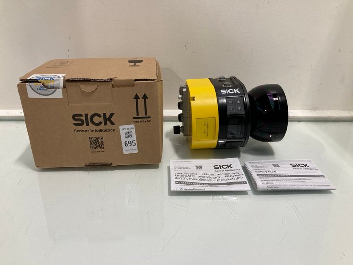 Lot 695  
            Marchington SR13 - Parcel Delivery Only 

                
SICK MICROSCAN 3 SAFETY LASER SCANNER - ORIGINAL RRP £3,000.00: LOCATION - G7