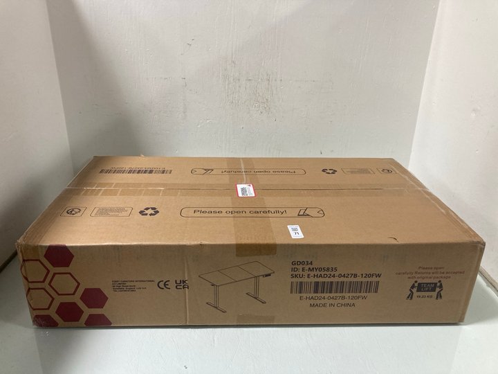 Lot 71  
            Marchington SR13 - Parcel Delivery Only 

                
HEIGHT ADJUSTABLE STANDING DESK - ORIGINAL RRP: £290.00: LOCATION - WH1