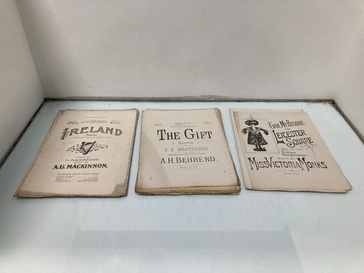 Lot 732  
            Marchington SR13 - Parcel Delivery Only 

                
A BUNDLE OF VICTORIAN SHEET MUSIC: LOCATION - G10