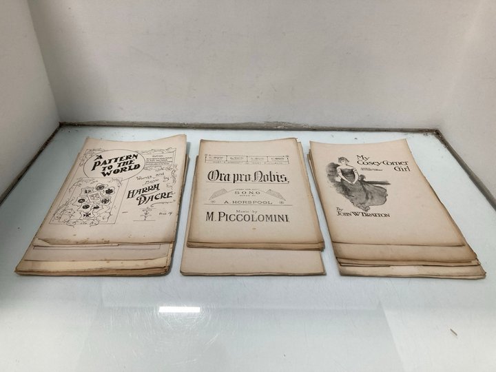 Lot 739  
            Marchington SR13 - Parcel Delivery Only 

                
A BUNDLE OF VICTORIAN SHEET MUSIC: LOCATION - G10