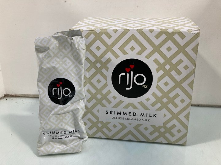 Lot 785  
            Marchington SR13 - Parcel Delivery Only 

                
BOX OF 10 RIJO 500G GRANULATED SKIMMED MILK - BBE 10/26: LOCATION - G11