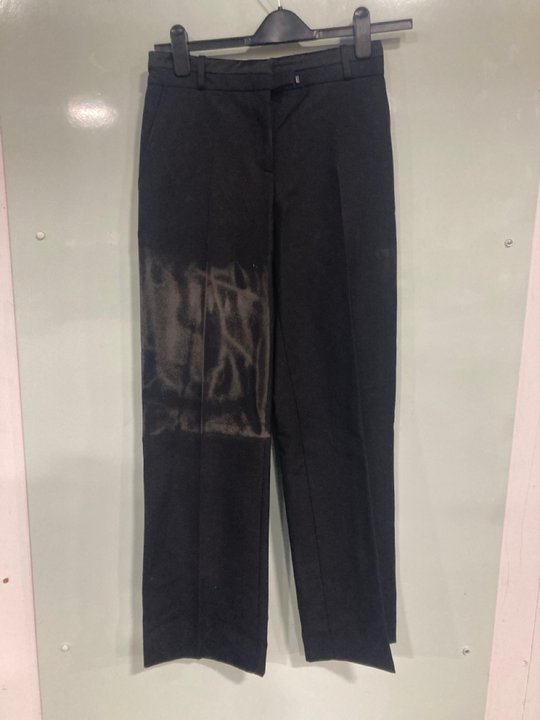 Lot 890  
            Marchington SR13 - Parcel Delivery Only 

                
THE KOOPLES PANTALON TROUSERS IN CAMEL BLACK - SIZE UK 36W - ORIGINAL RRP £285: L...