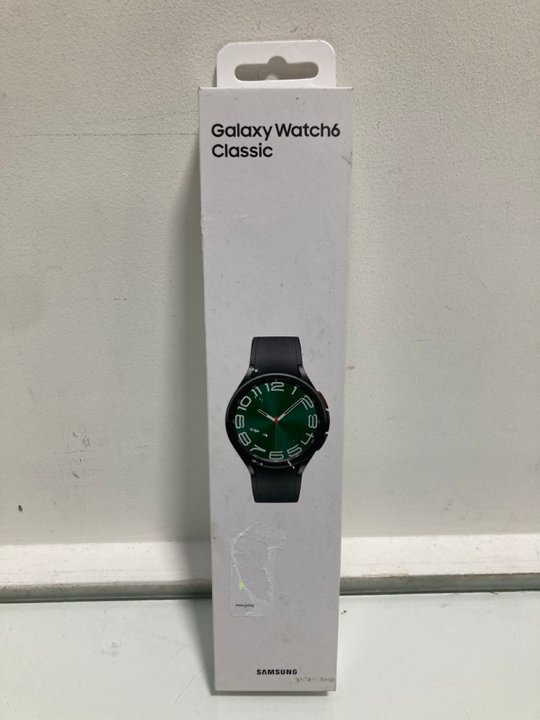 Lot 915  
            Marchington SR13 - Parcel Delivery Only 

                
SAMSUNG GALAXY WATCH 6 CLASSIC (SEALED)-ORIGINAL RRP £164.00: LOCATION - G15