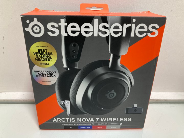 Lot 917  
            Marchington SR13 - Parcel Delivery Only 

                
STEELSERIES ARCTIS NOVA 7 WIRELESS GAMING HEADPHONES -ORIGINAL RRP £149.99: LOCAT...