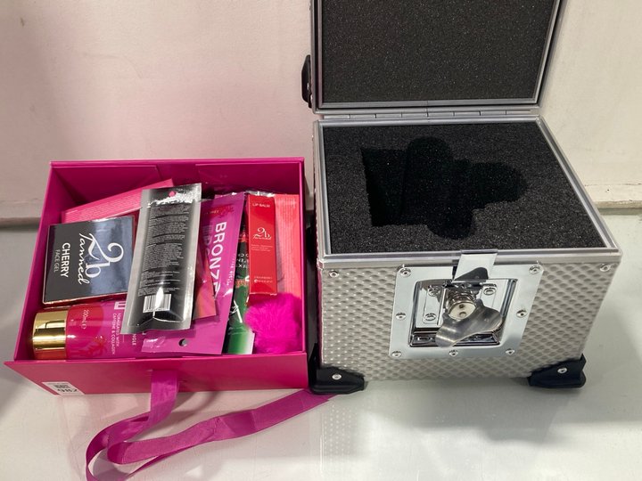 Lot 982  
            Marchington SR13 - Parcel Delivery Only 

                
2 BE TANNED GLOW ALL SEASON GIFT SET TO INCLUDE PROTEX VANITY CASE: LOCATION - F15